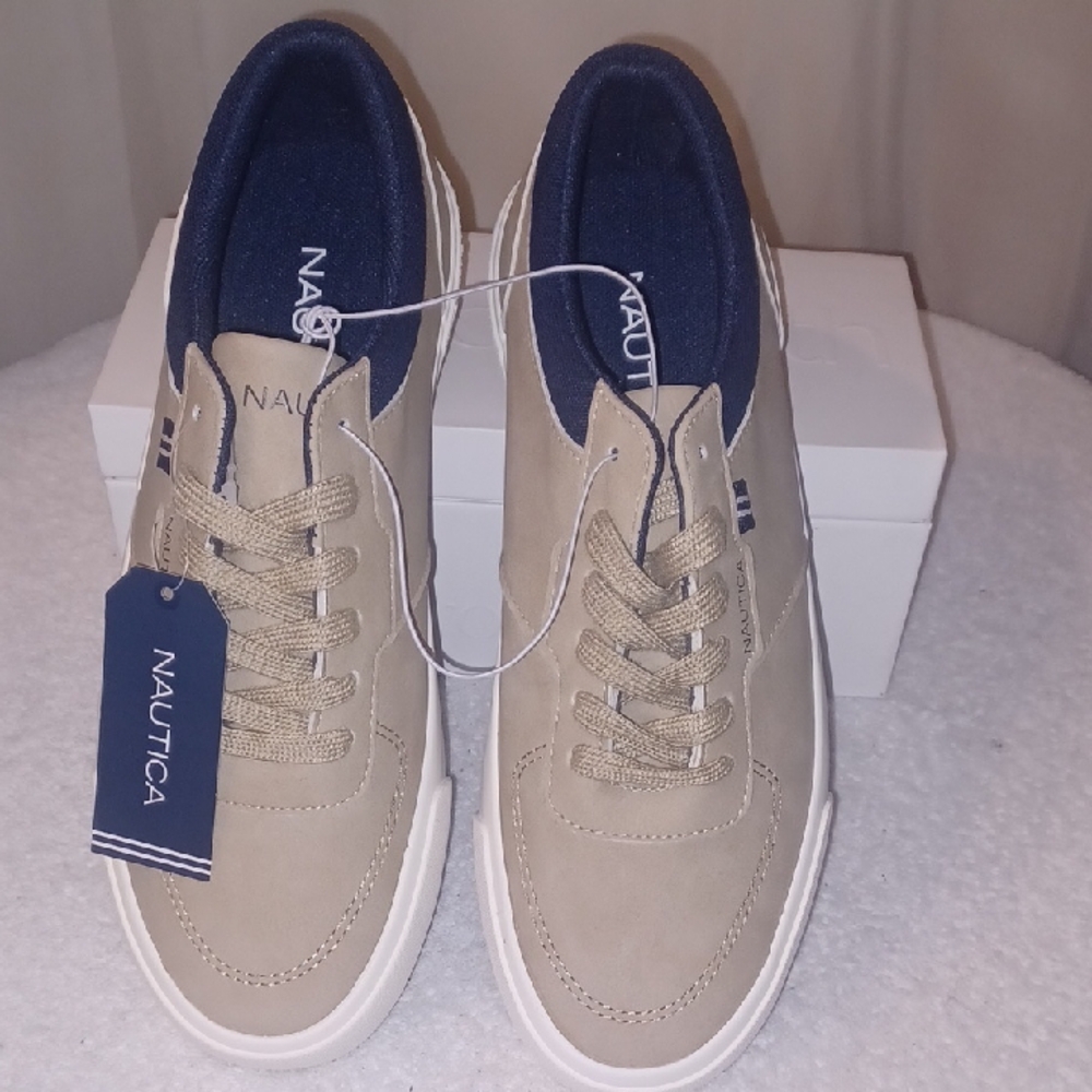 Nautica Men's Beige and Navy Sneakers